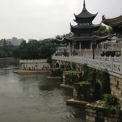 Guiyang Taxi Fares: How to Find Taxi Stands with Fair Rates